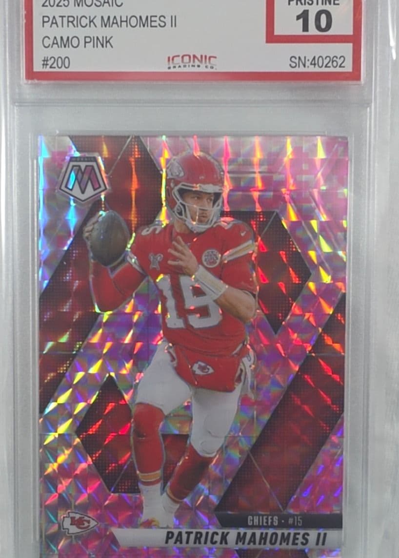 Patrick Mahomes 2025 Mosaic Cam Pink